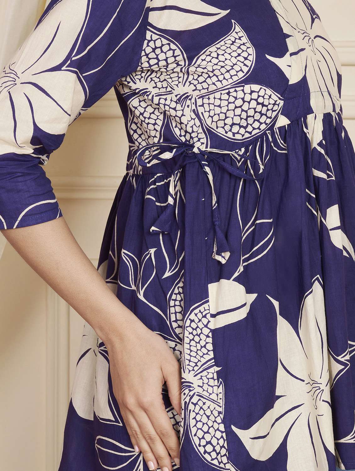 women printed three quarter sleeve sleeve flared kurti - 22301583 -  Standard Image - 5