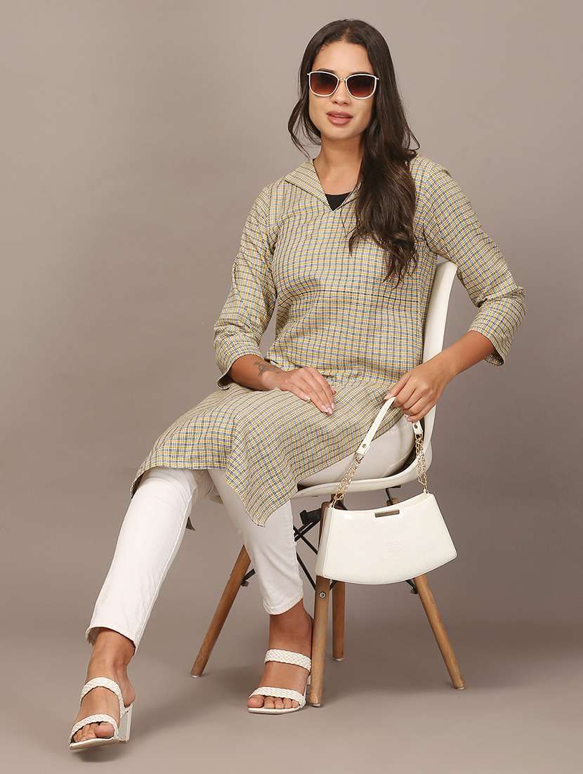 women checkered three quarter sleeve woolen kurta