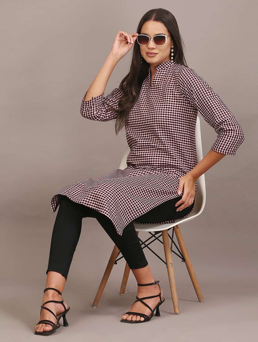 women checkered three quarter sleeve woolen kurta