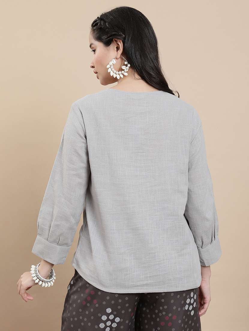 women embroidered long sleeve straight kurti - 22301823 -  Standard Image - 3