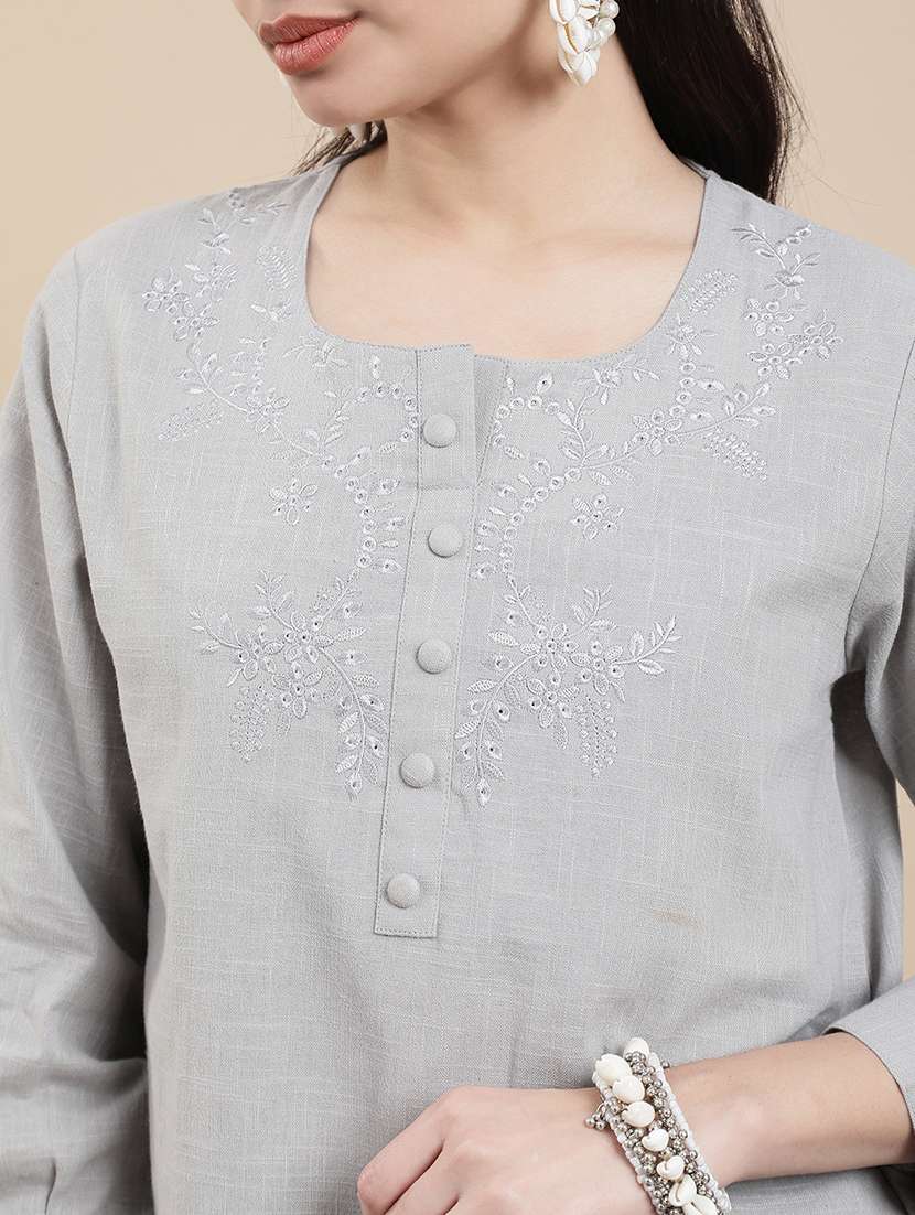 women embroidered long sleeve straight kurti - 22301823 -  Standard Image - 5