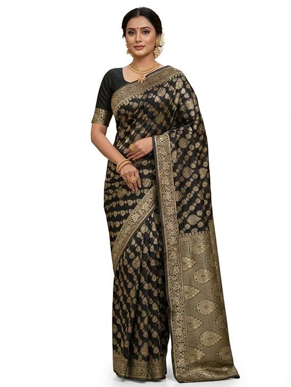 women self design banarasi saree with blouse