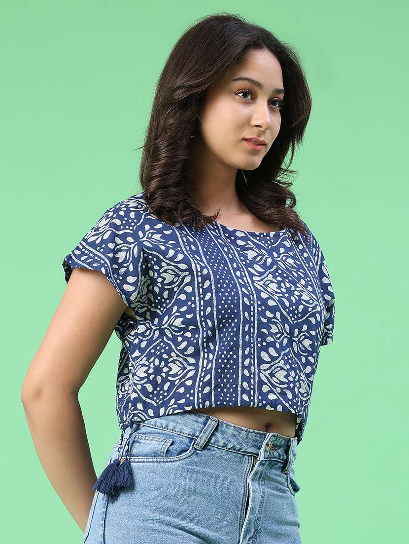 Women Printed Short Sleeves Crop Top - 22302380 -  Standard Image - 3