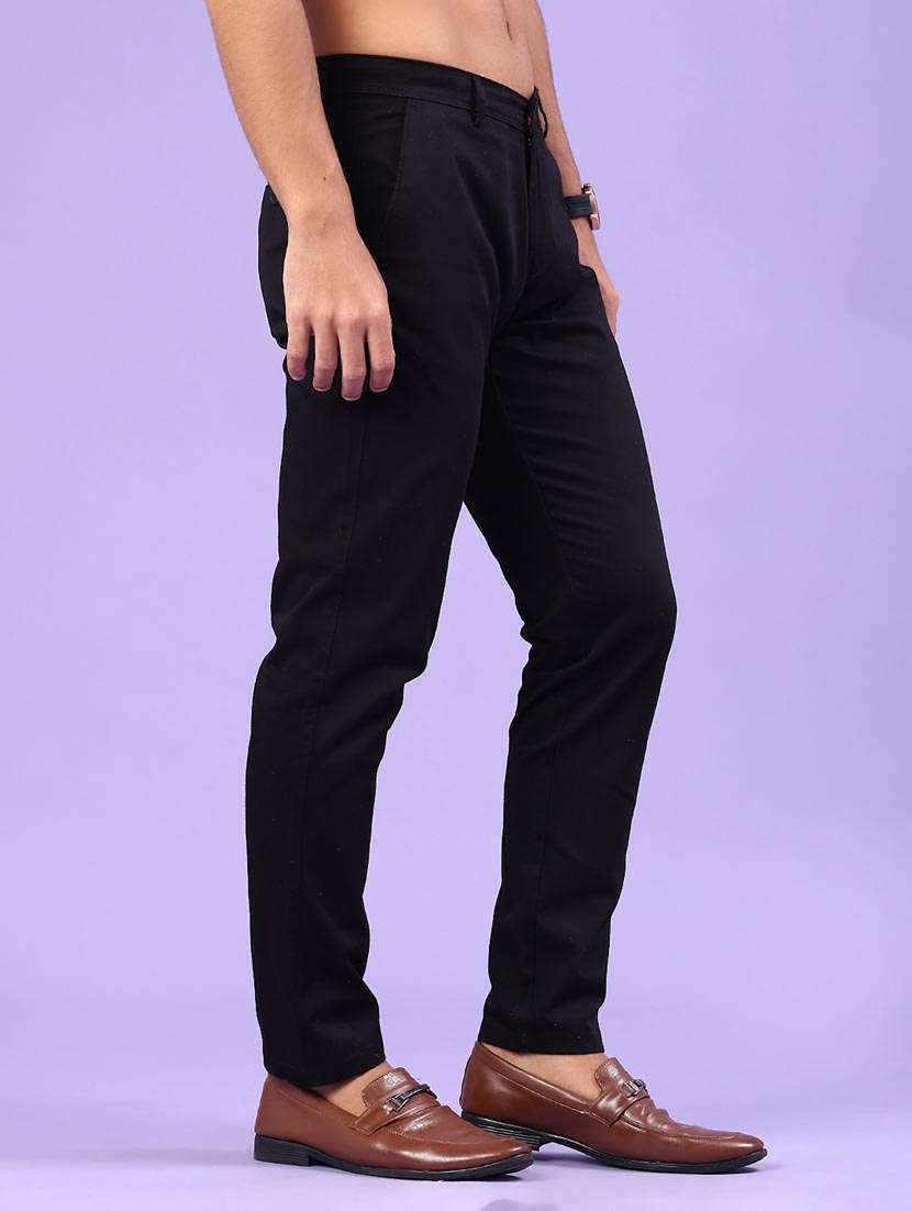 men solid mid rise chinos casual trouser