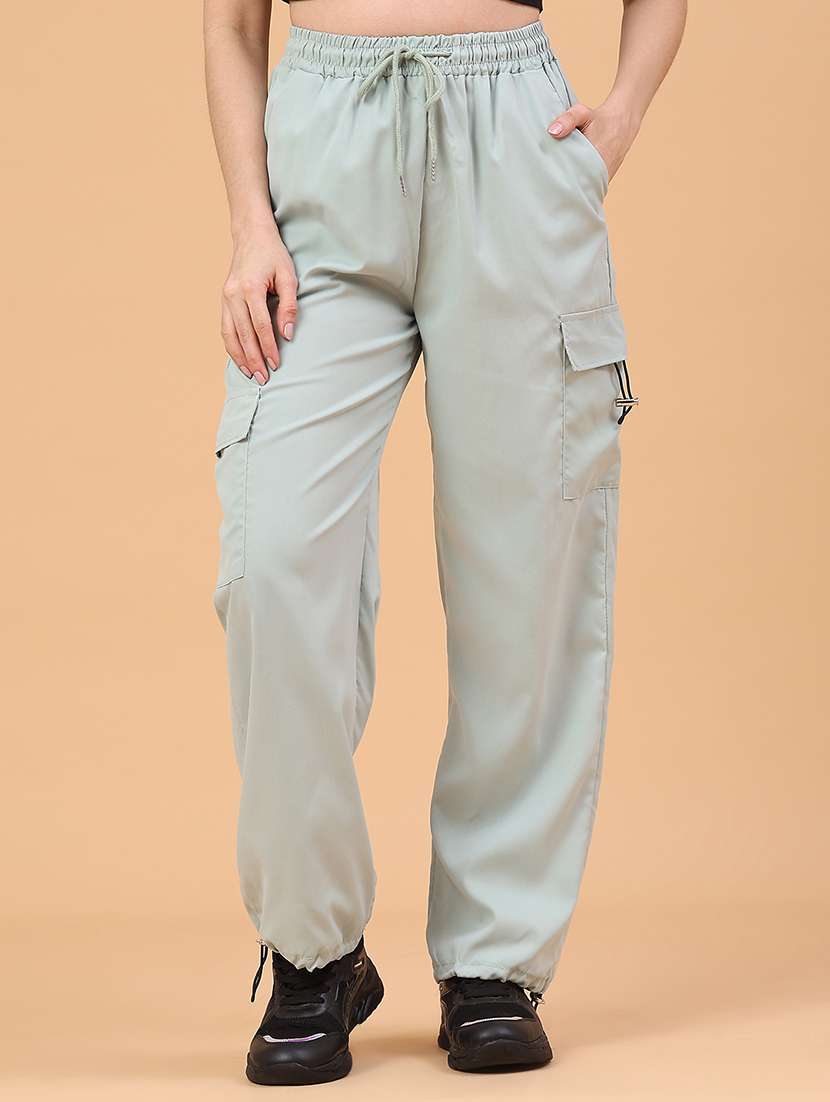 women solid mid rise cargo