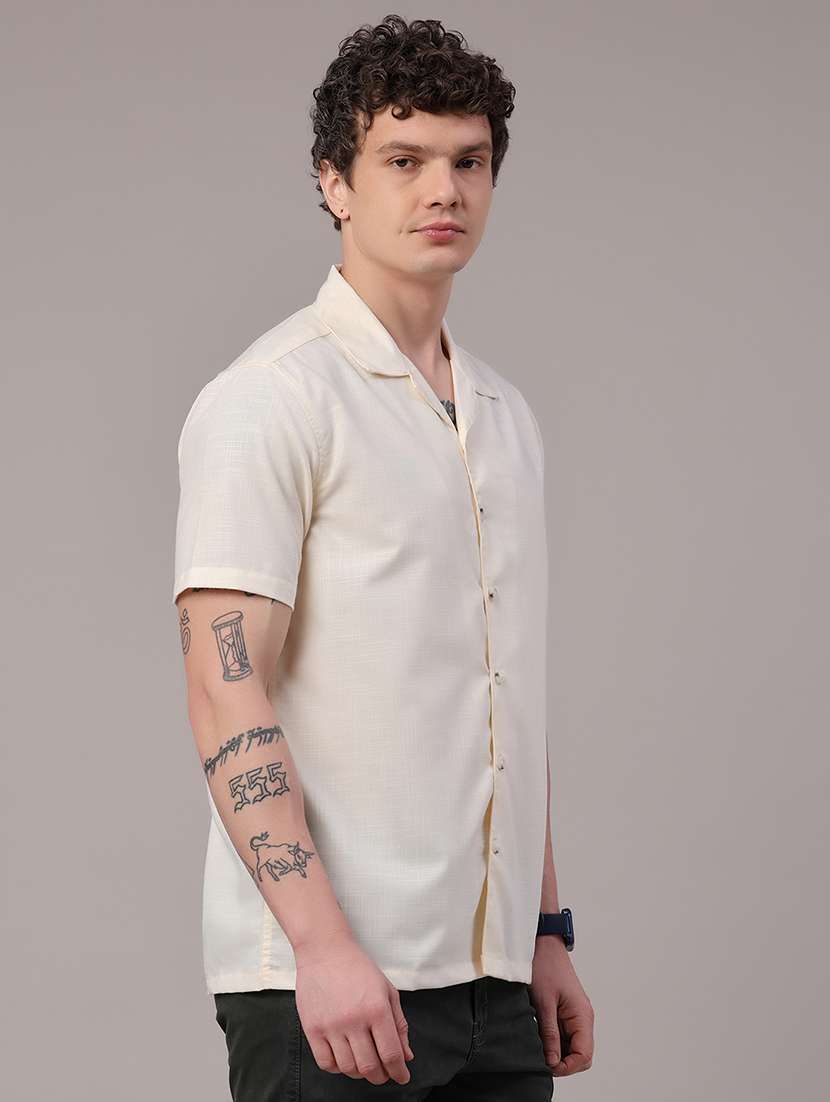 men solid short sleeves casual shirt - 22302976 -  Standard Image - 3