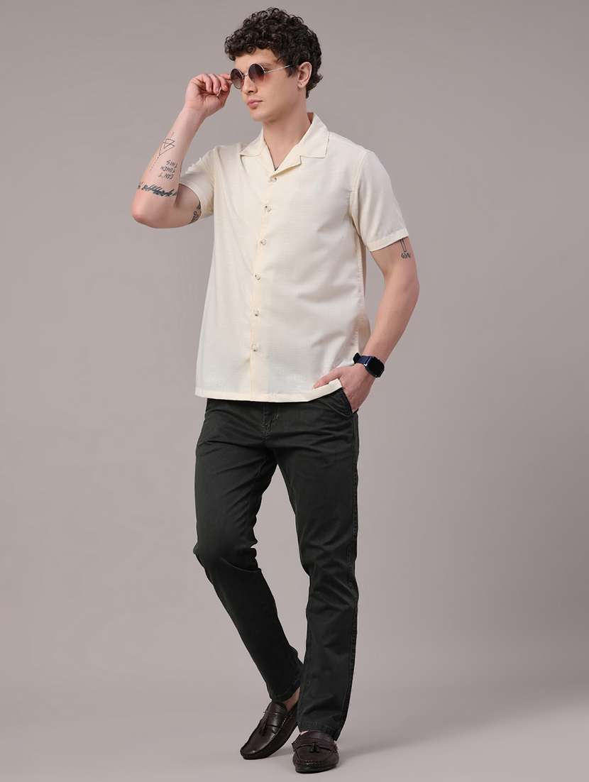 men solid short sleeves casual shirt - 22302976 -  Standard Image - 5