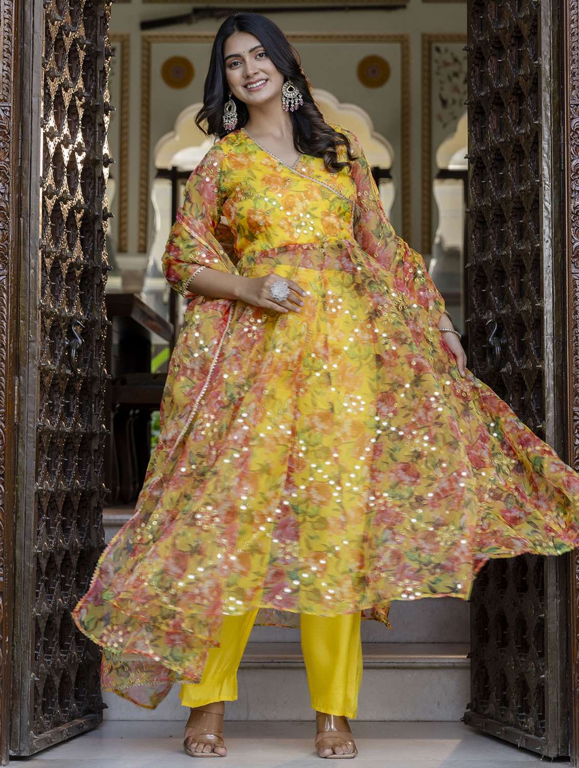 women floral three quarter sleeve kurta pant with dupatta set