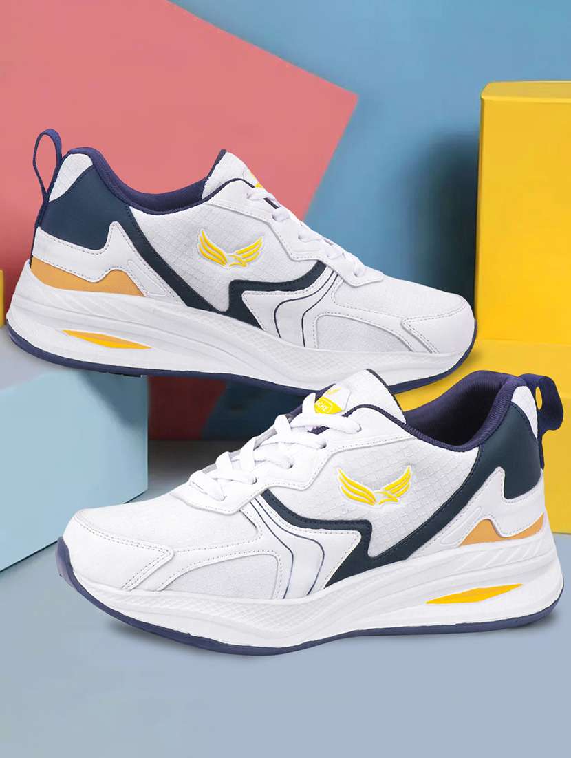 men white lace up sport shoe