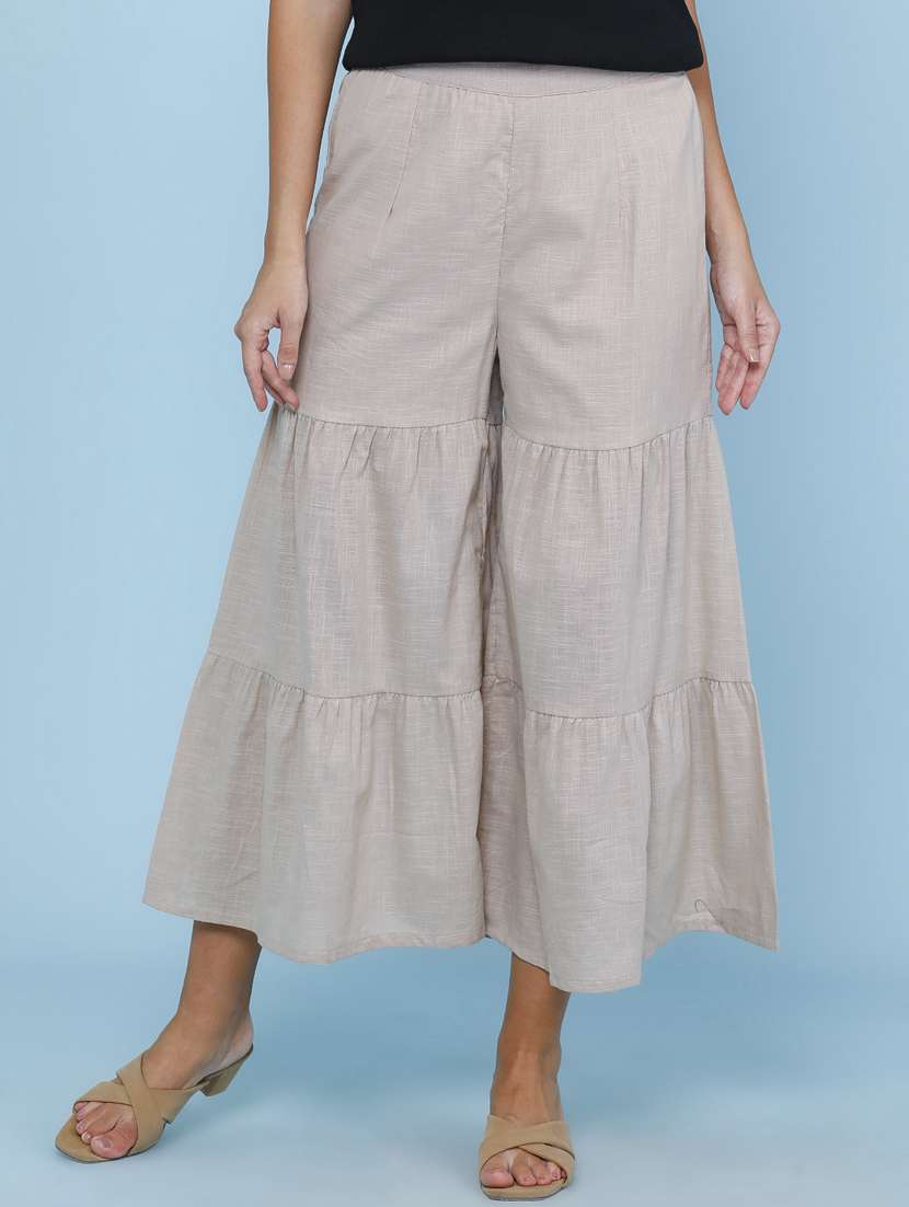 women solid mid rise sharara