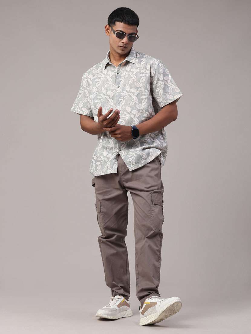 men solid mid rise regular fit cargo  - 22304086 -  Standard Image - 5