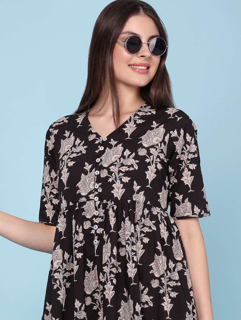 women printed short sleeves tiered dress - 22304214 -  Standard Image - 5