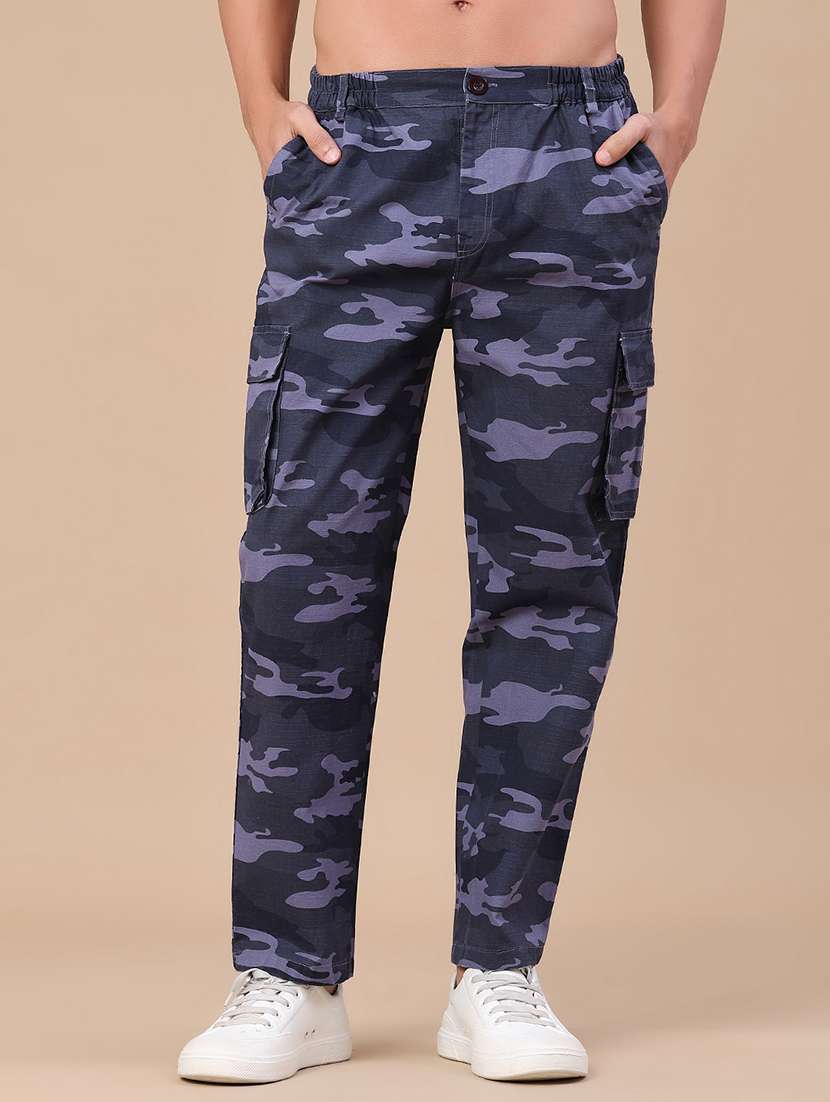 men printed mid rise cargo pant