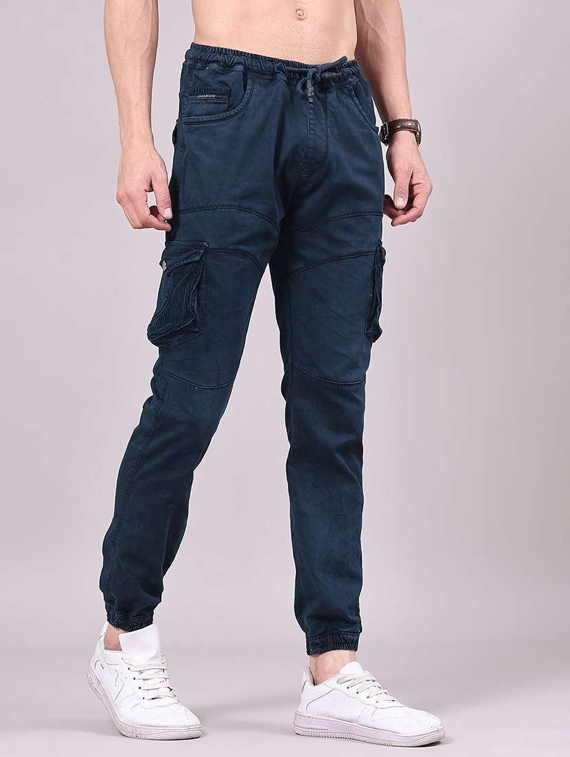 men solid mid rise regular fit jogger