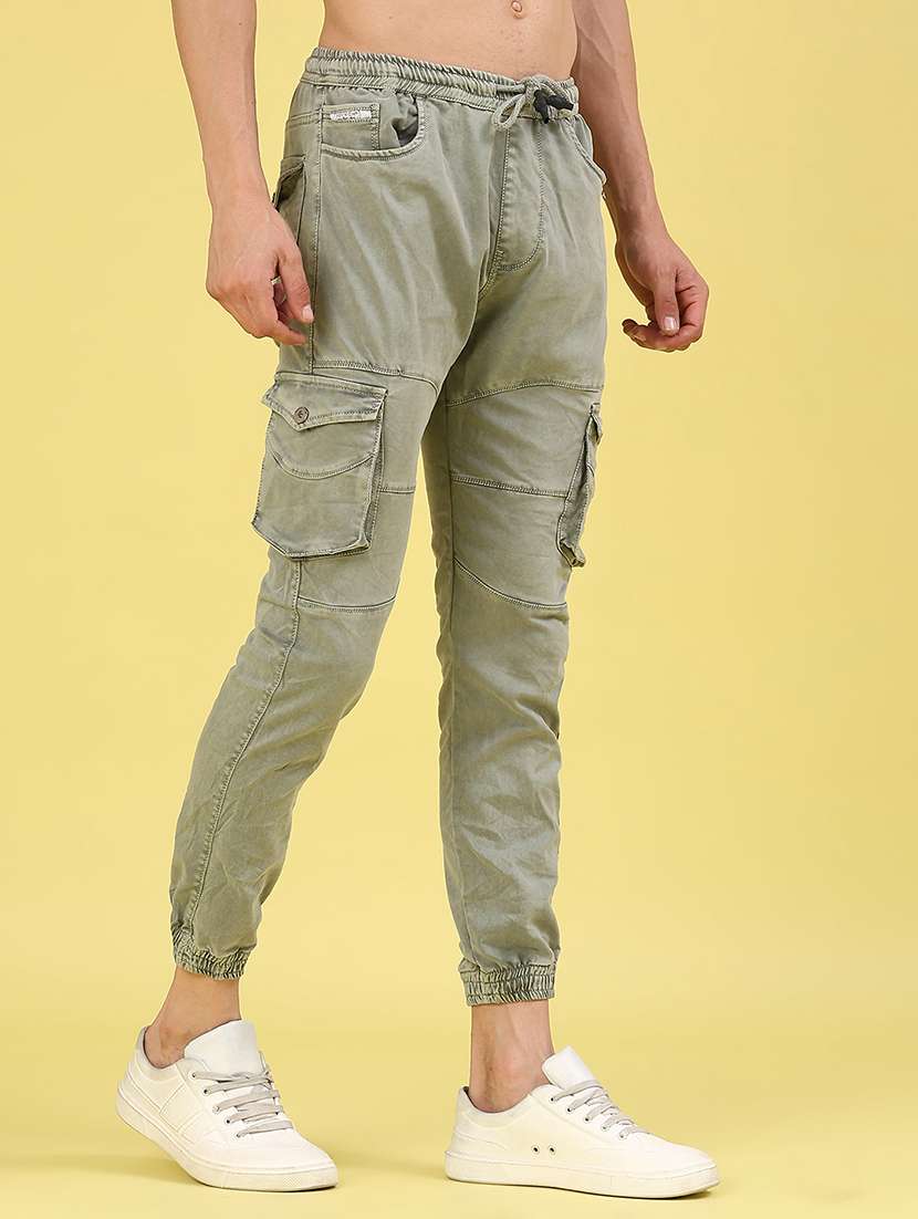 men solid mid rise regular fit jogger