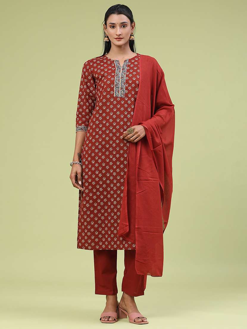 women printed three quarter sleeve kurta pant with dupatta set