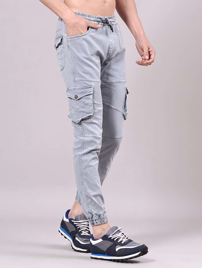 men solid mid rise regular fit jogger