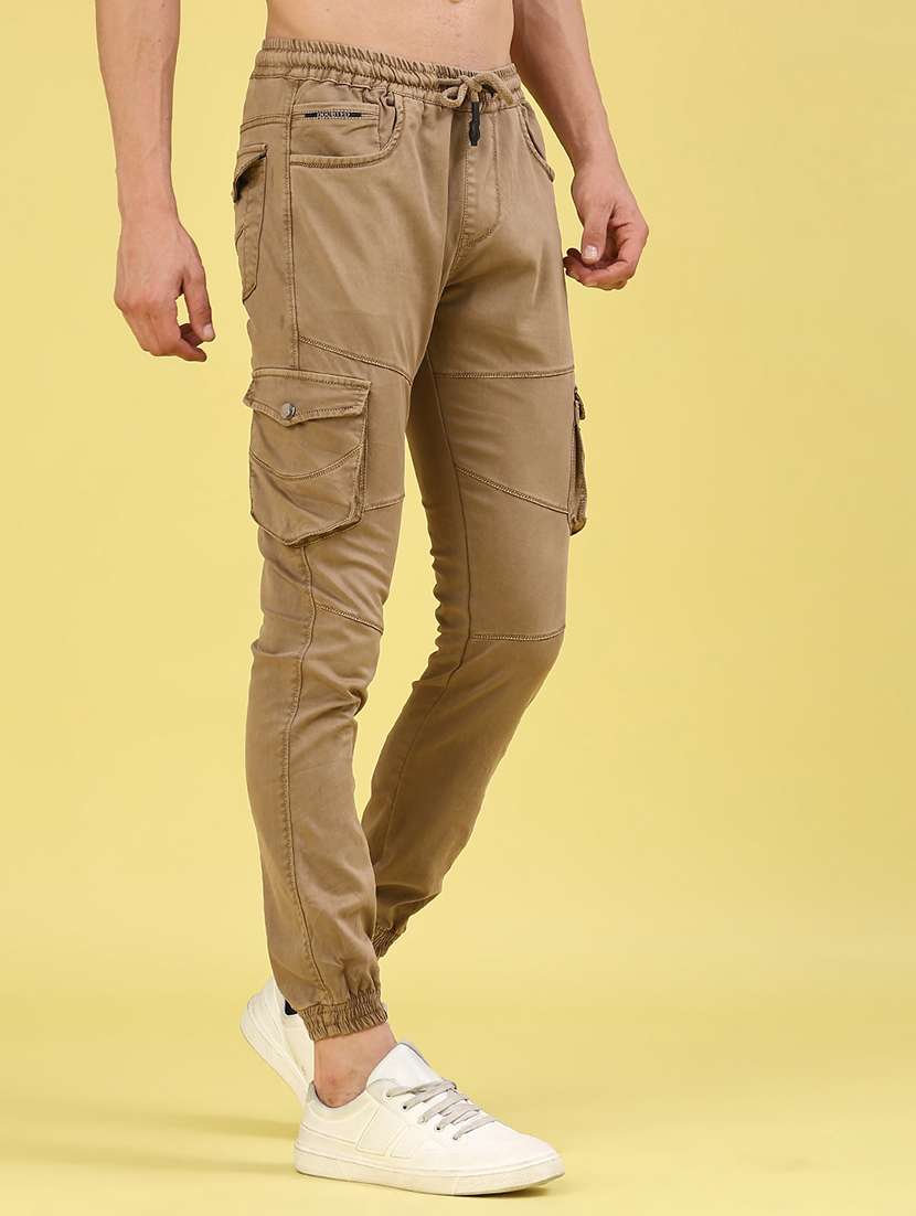 men solid mid rise regular fit jogger