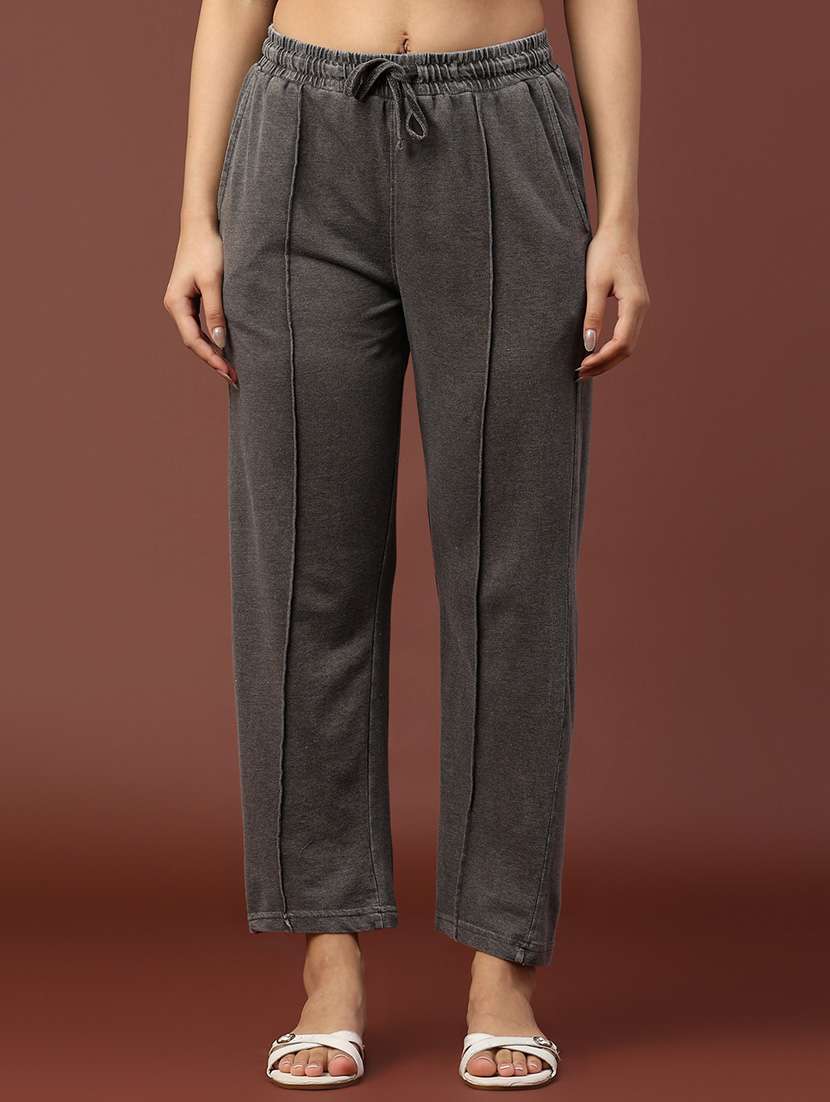 women solid mid rise track pant