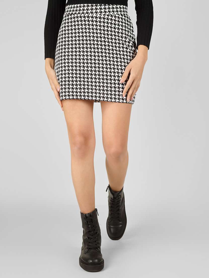 women printed high rise skirt with attached shorts