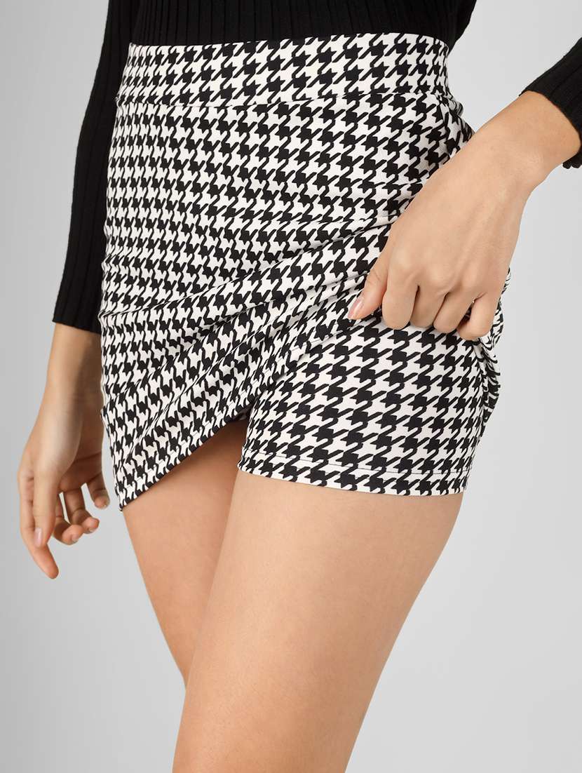 women printed high rise skirt with attached shorts - 22305752 -  Standard Image - 3