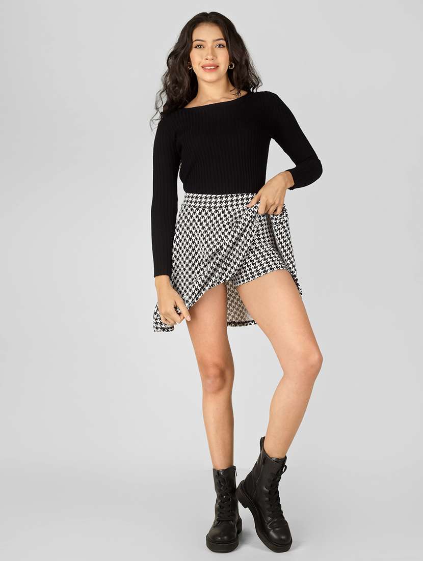 women printed high rise skirt with attached shorts - 22305753 -  Standard Image - 5