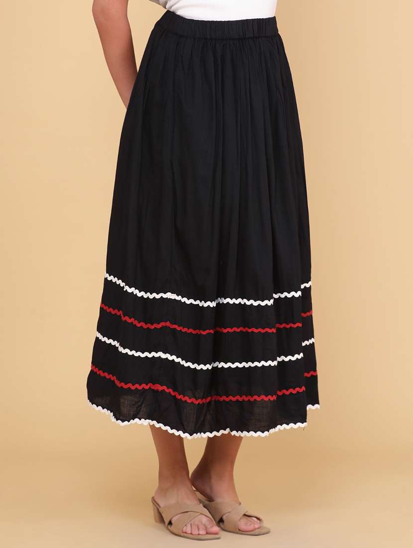 women solid with work mid rise flared skirt - 22305810 -  Standard Image - 3