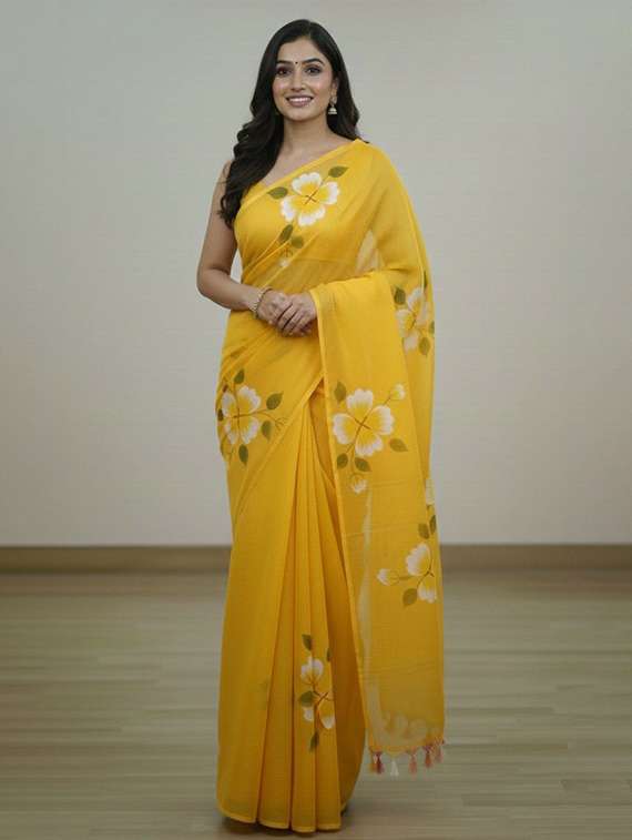 women printed casual wear saree with blouse
