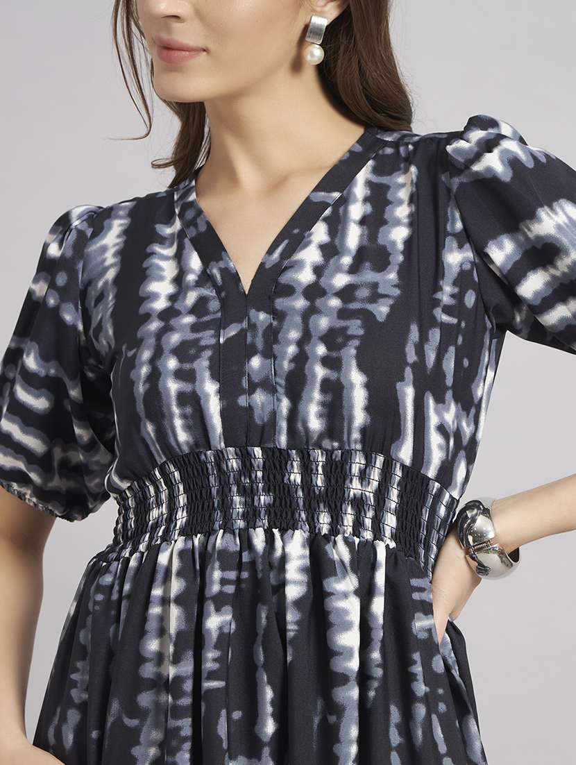 women printed puff sleeves tiered dress - 22308176 -  Standard Image - 3