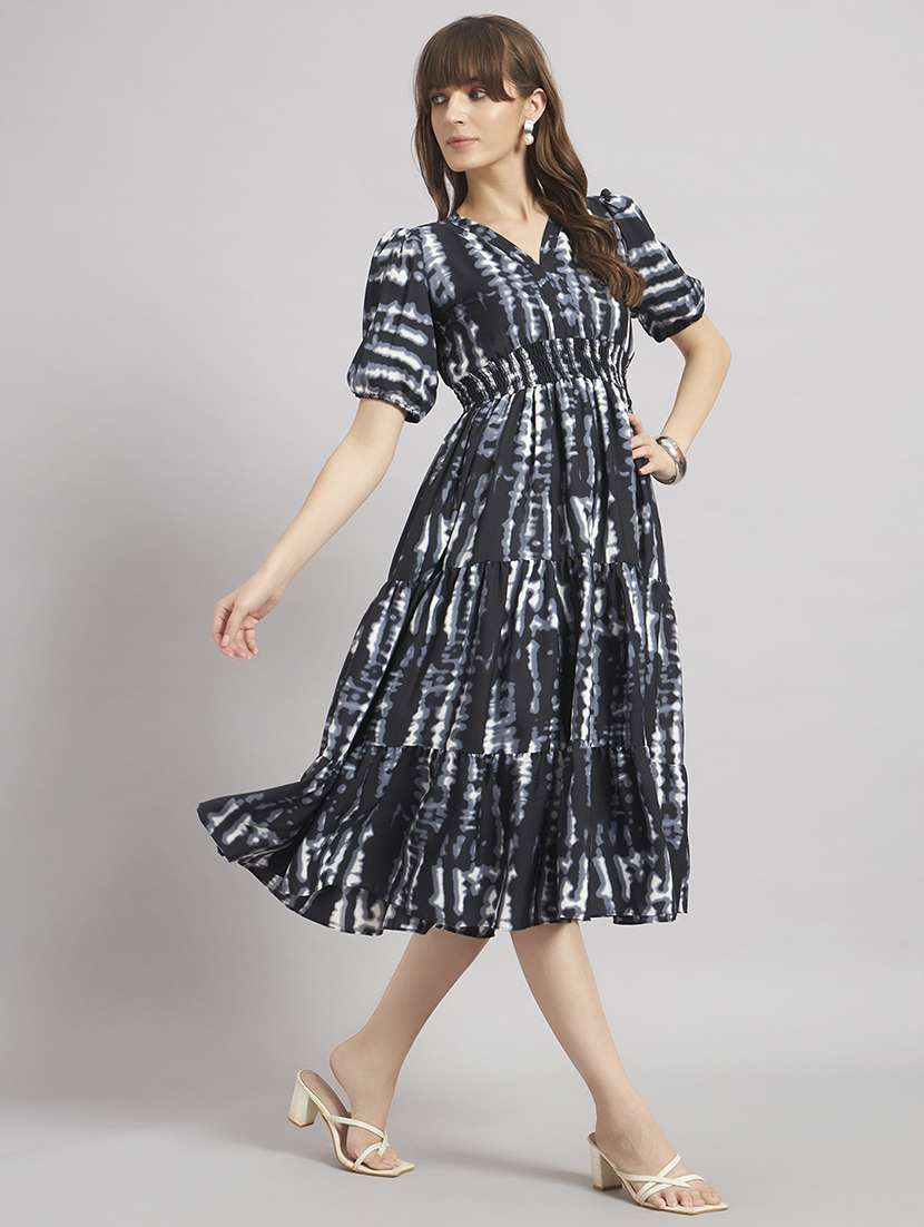 women printed v neck tiered dress
