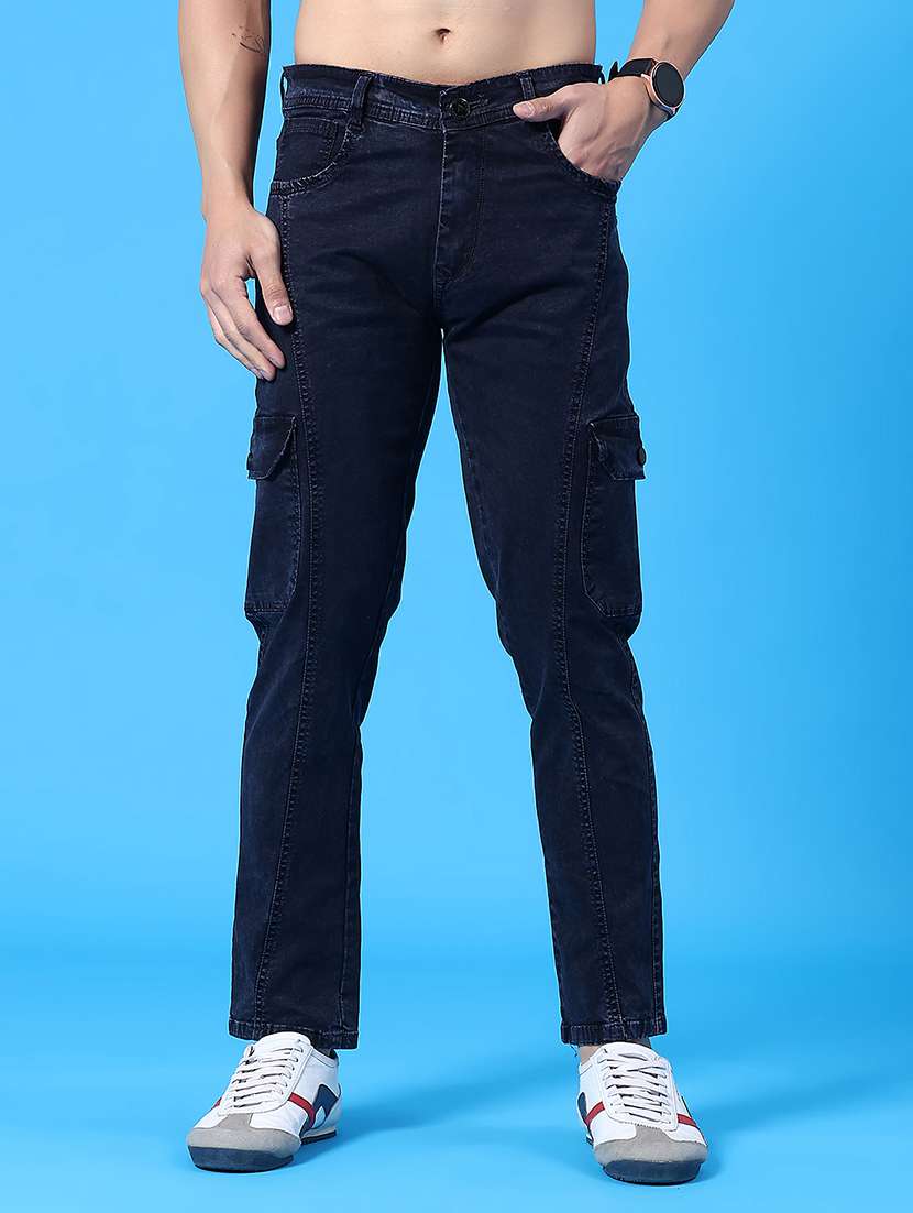 men solid mid rise regular fit cargo 