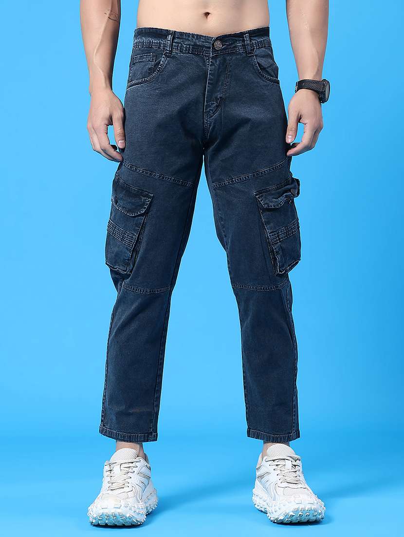 men solid mid rise regular fit cargo 