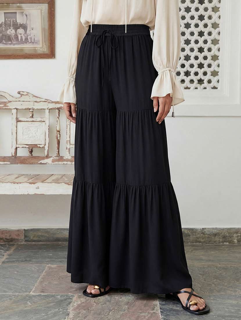 women black solid mid rise sharara