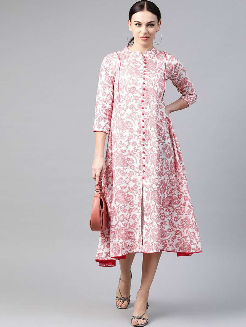 women printed three quarter sleeve front slit kurta