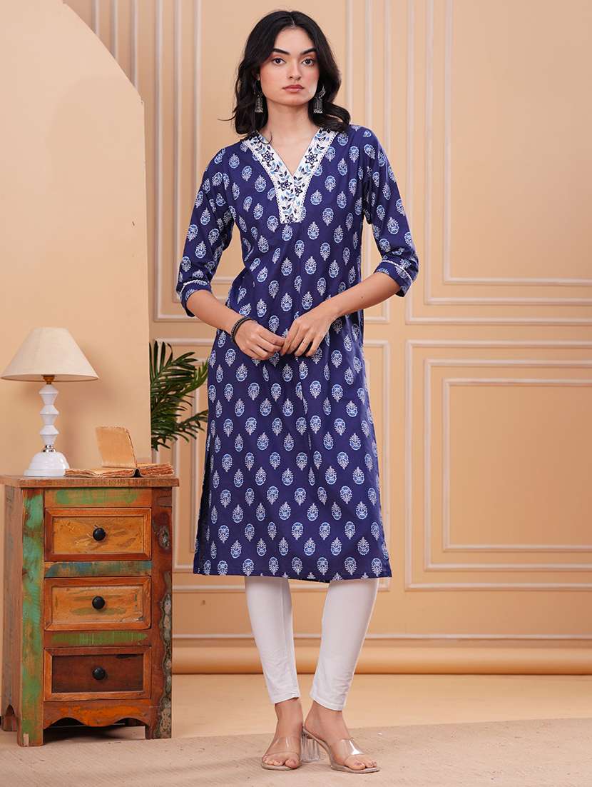 women printed three quarter sleeve straight kurta