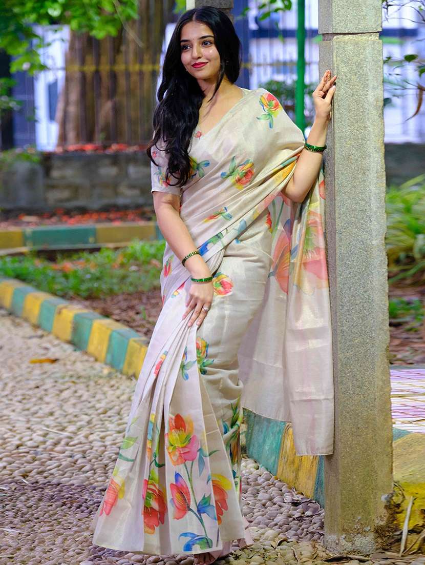 women floral printed saree with blouse