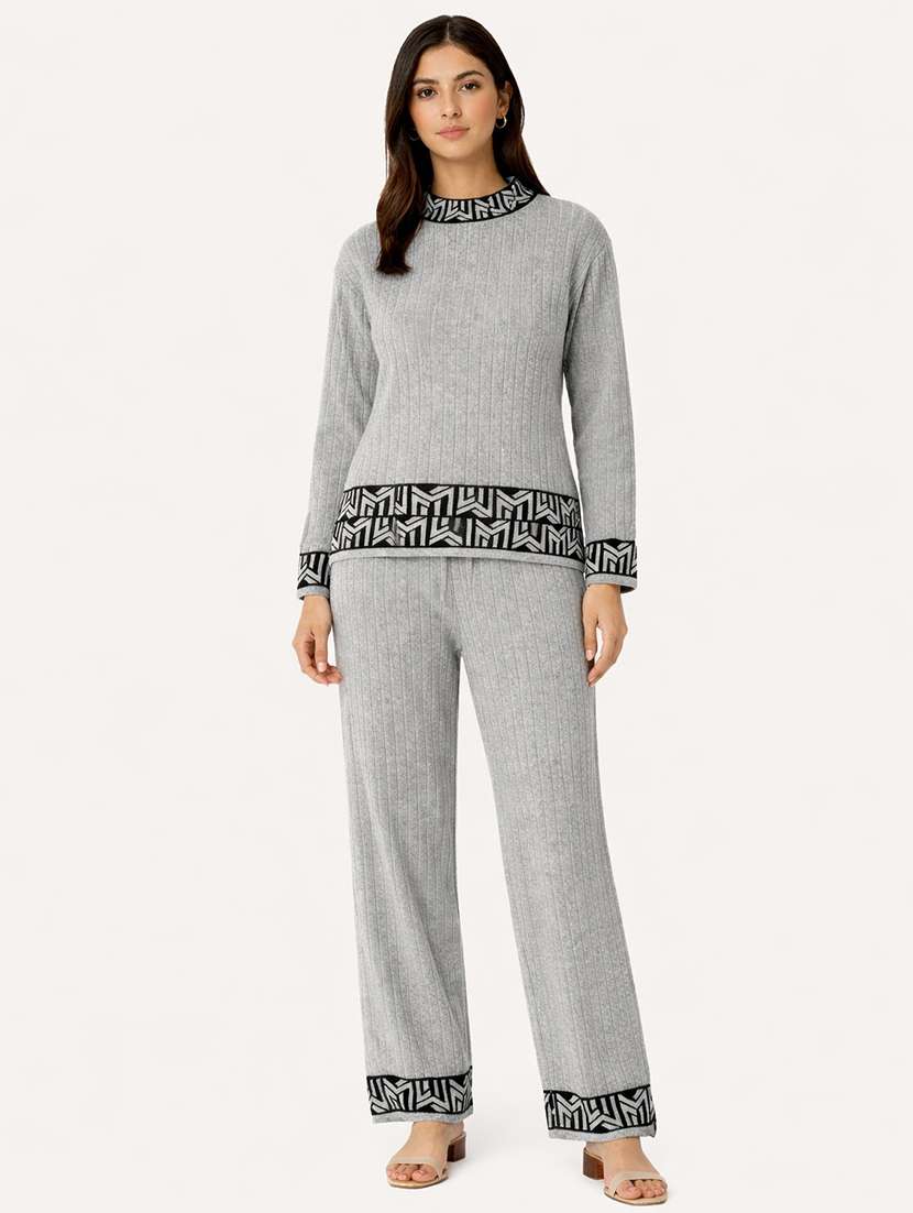 women solid winter wear co-ord set