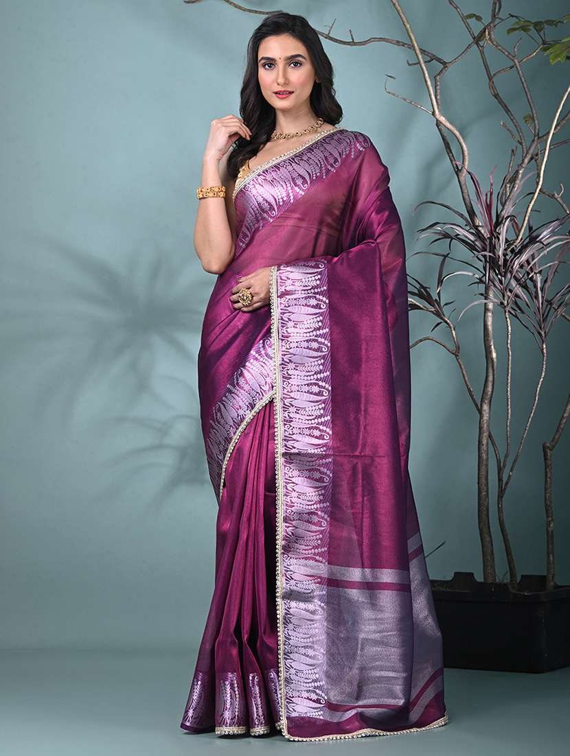 women solid with bordered saree with blouse