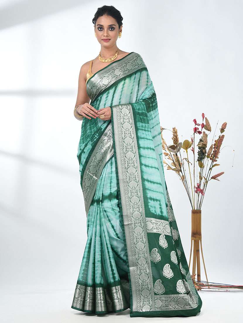 women tie & dye printed saree with blouse