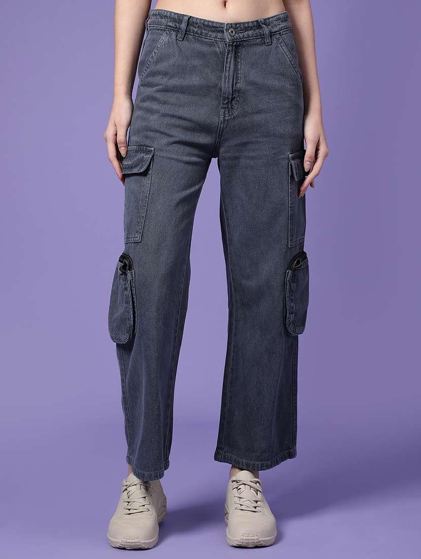 women solid mid rise denim cargo