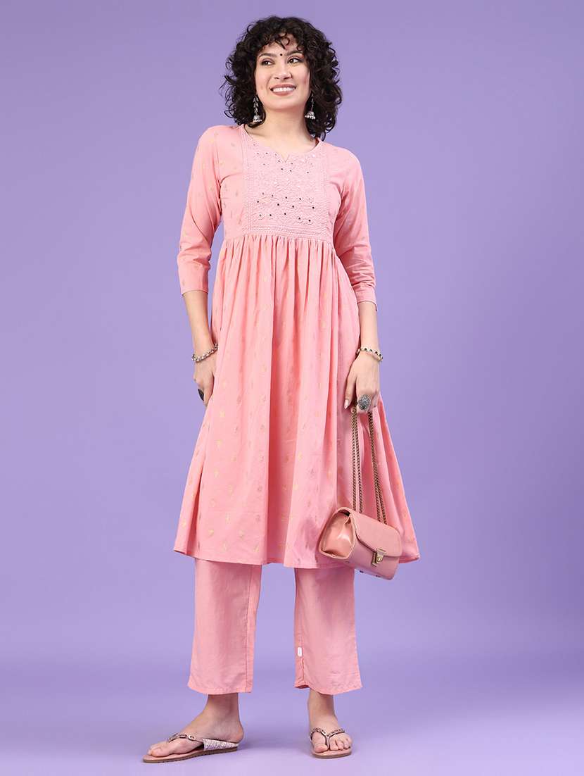 women solid with work three quarter sleeve kurta pant set