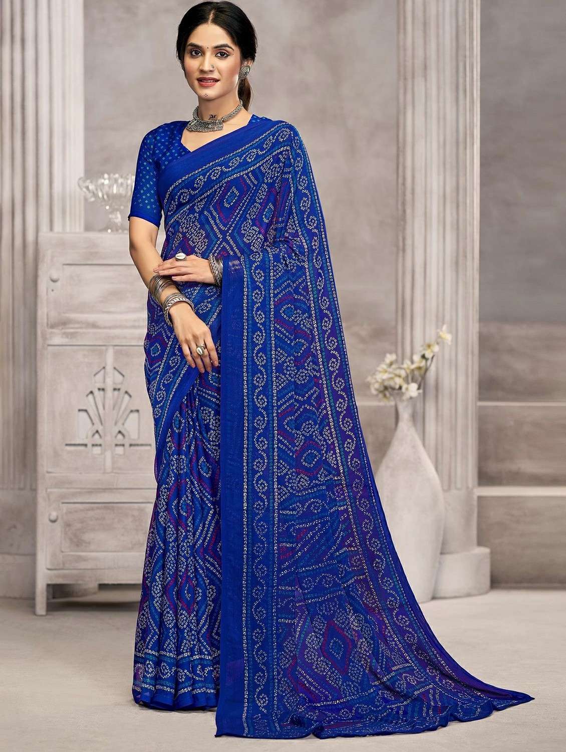 women printed casual wear saree with blouse