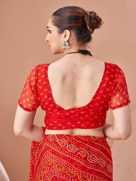 women printed casual wear saree with blouse - 22315793 -  Standard Image - 3