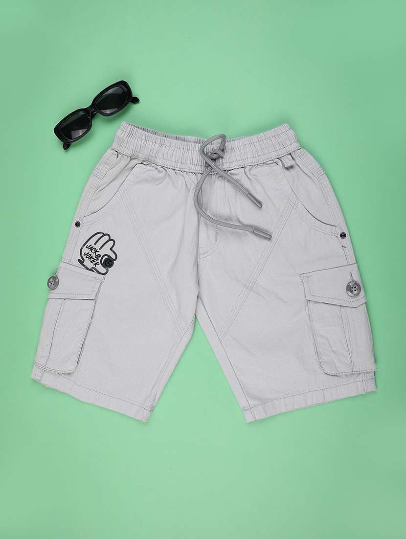 boys solid mid rise shorts