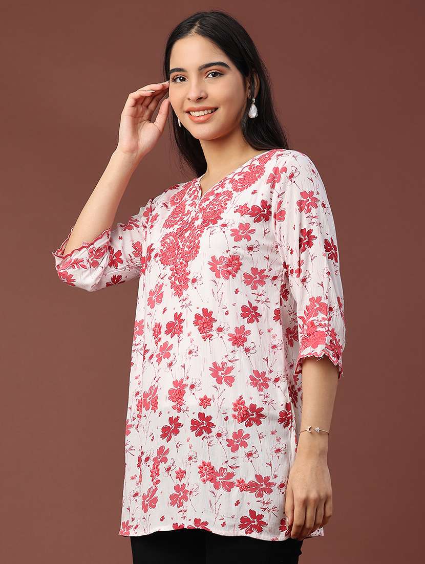 women floral three quarter sleeve straight kurti - 22316408 -  Standard Image - 3