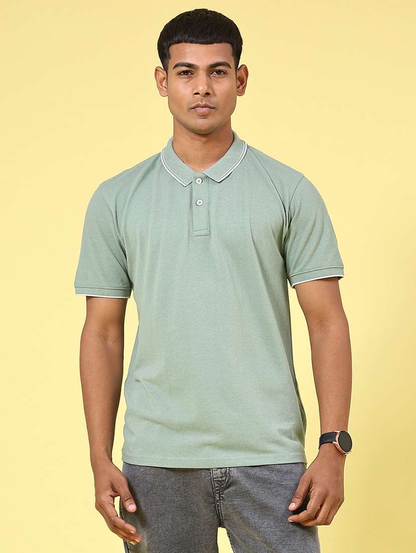 men green cotton blend plain t-shirt