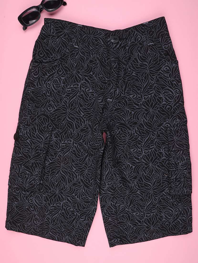 boys printed mid rise cargo shorts