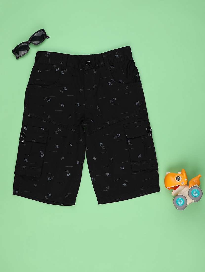 boys printed mid rise cargo shorts
