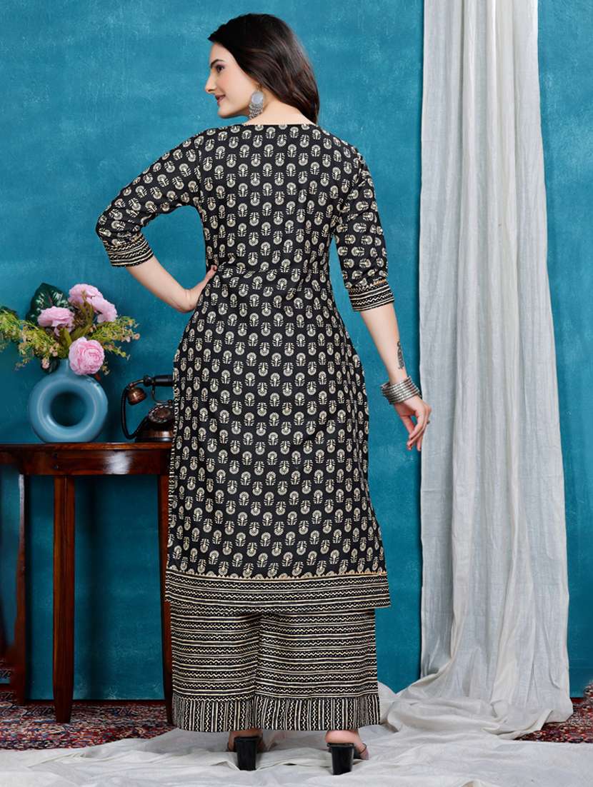 women printed kurta and palazzo set - 22316776 -  Standard Image - 3