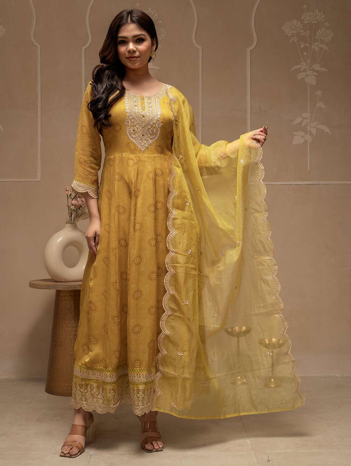 women printed three quarter sleeve kurta pant with dupatta set